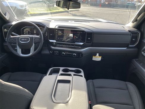 New 2026 GMC Sierra 1500 Elevation image 20