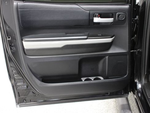 Used 2021 Toyota Tundra SR5 w/ SR5 Leather Package AWD/4WD image 27