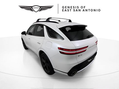 Used 2025 Genesis GV70 3.5T Sport w/ Sport Advanced Package AWD/4WD image 5