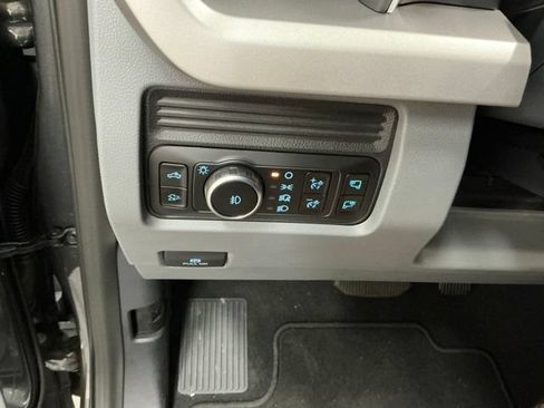 New 2026 Ford F250 XLT w/ XLT Premium Package AWD/4WD image 22