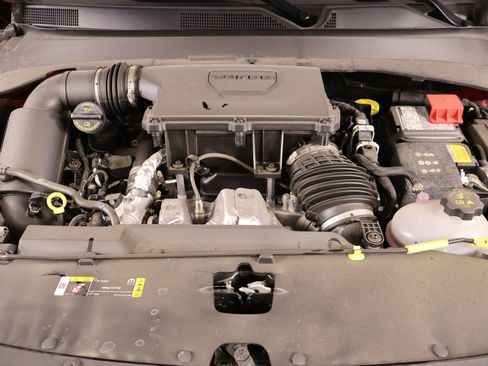 Used 2025 Jeep Compass Latitude image 19