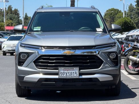 Used 2024 Chevrolet TrailBlazer LT w/ LT Cold Weather Package FWD image 10