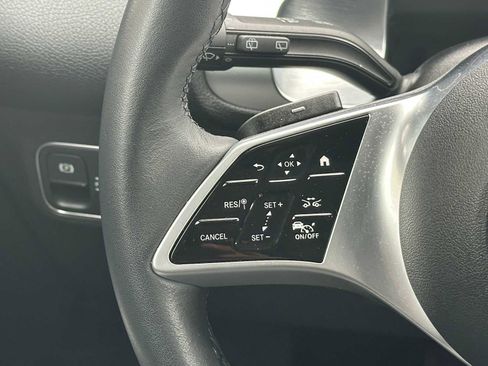 Used 2024 Mercedes-Benz GLB 250 GLB 250 image 34