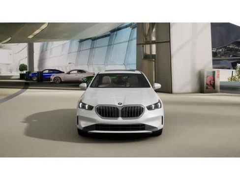 New 2026 BMW 530i w/ Premium Package image 3