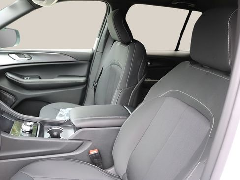 New 2026 Jeep Grand Cherokee 2WD image 11