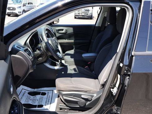 Used 2019 Jeep Compass Sport FWD image 17