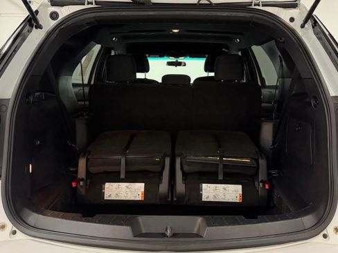 Used 2016 Ford Explorer XLT FWD image 26