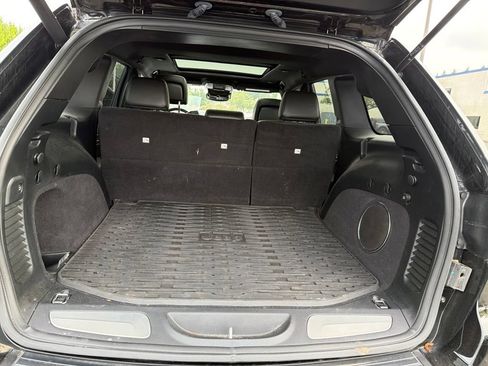 Used 2020 Jeep Grand Cherokee High Altitude AWD/4WD image 12