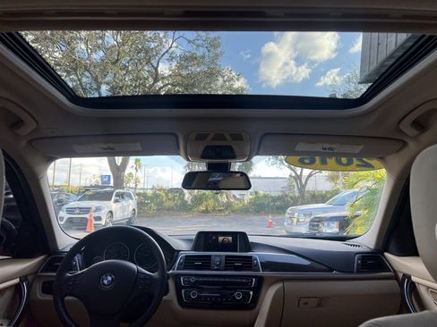 Used 2016 BMW 320i Sedan image 17