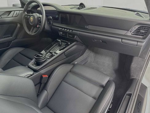 Certified 2026 Porsche 911 Carrera GTS RWD image 28