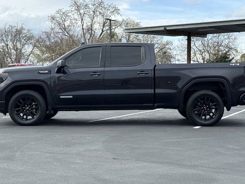 Used 2024 GMC Sierra 1500 Elevation image 8