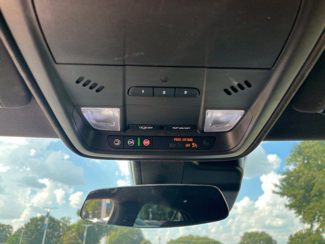 Used 2020 Cadillac XT4 Premium Luxury FWD image 26