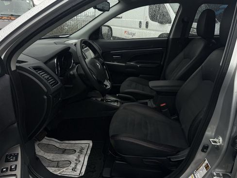 Used 2024 Mitsubishi Outlander Sport SE image 14