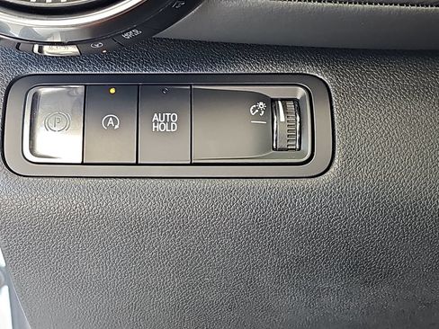 Used 2025 Chevrolet Equinox LT FWD image 30