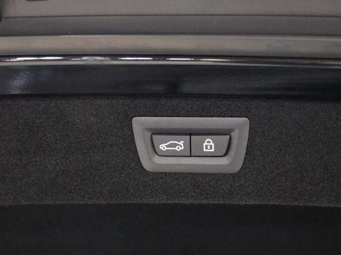 Used 2021 BMW 840i xDrive Coupe w/ M Sport Package image 34