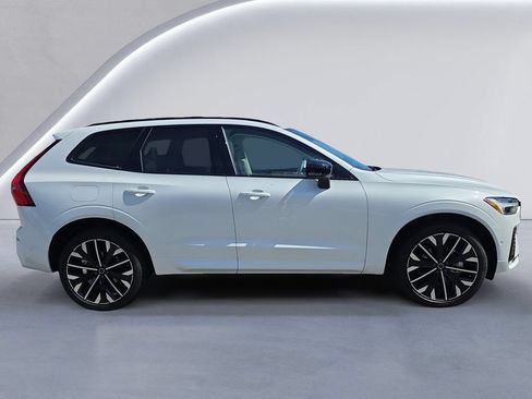 New 2026 Volvo XC60 B5 Ultra w/ Protection Package Premier AWD/4WD image 3