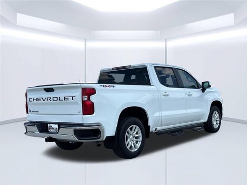 Used 2021 Chevrolet Silverado 1500 LT AWD/4WD image 7
