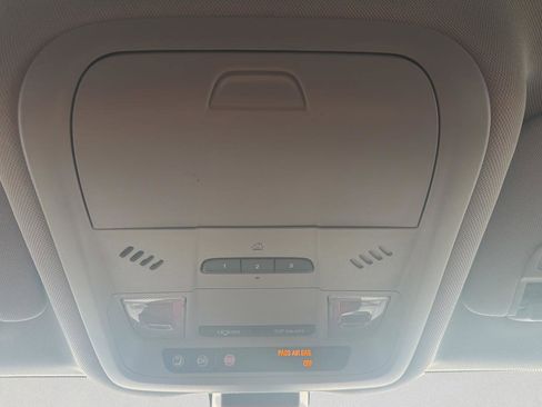 Used 2019 Chevrolet Equinox LT image 20