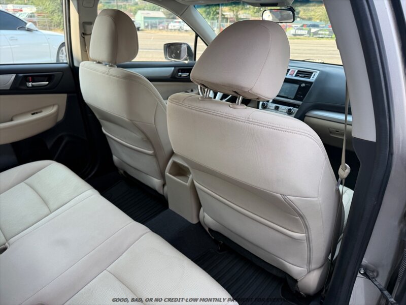 Used 2015 Subaru Legacy 2.5i Premium AWD/4WD image 18