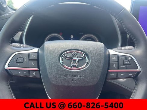 Certified 2025 Toyota Highlander XSE AWD/4WD image 19