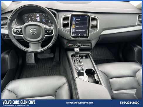 Used 2022 Volvo XC90 T5 Momentum w/ Climate Package AWD/4WD image 13