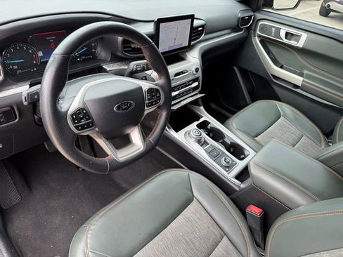 Used 2023 Ford Explorer Timberline AWD/4WD image 9