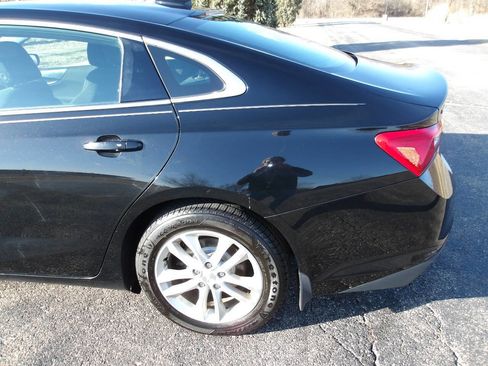 Used 2016 Chevrolet Malibu Hybrid w/ Driver Confidence Package image 33