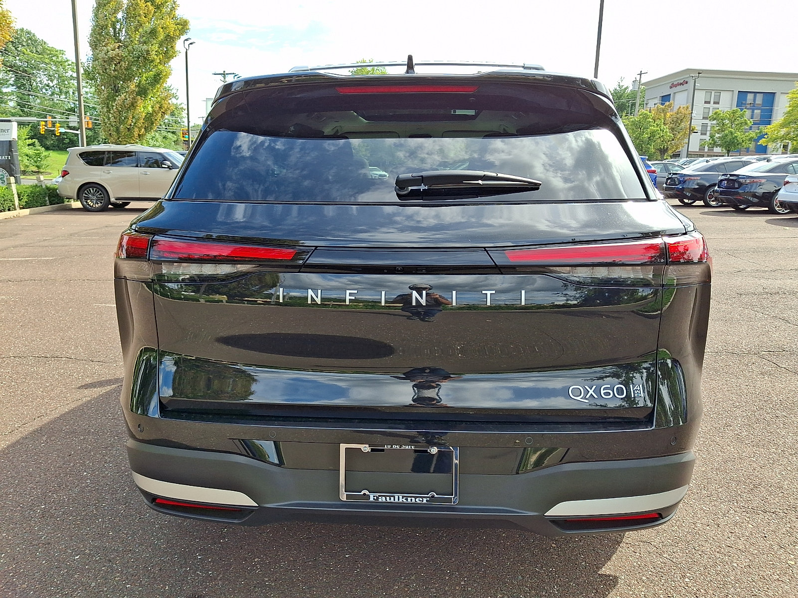 Certified 2026 INFINITI QX60 Luxe w/ Cargo Package AWD/4WD image 5