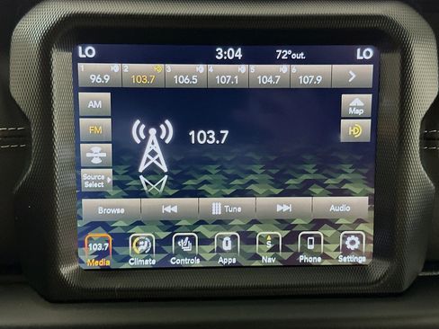 Used 2023 Jeep Wrangler Sahara w/ Cold Weather Group image 19