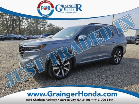Certified 2023 Honda Pilot Touring image 1