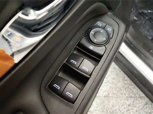 Used 2022 Chevrolet Equinox LT image 30