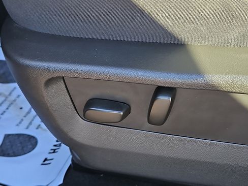 Used 2023 Buick Envision Avenir image 27