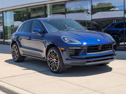 New 2026 Porsche Macan S AWD/4WD image 7