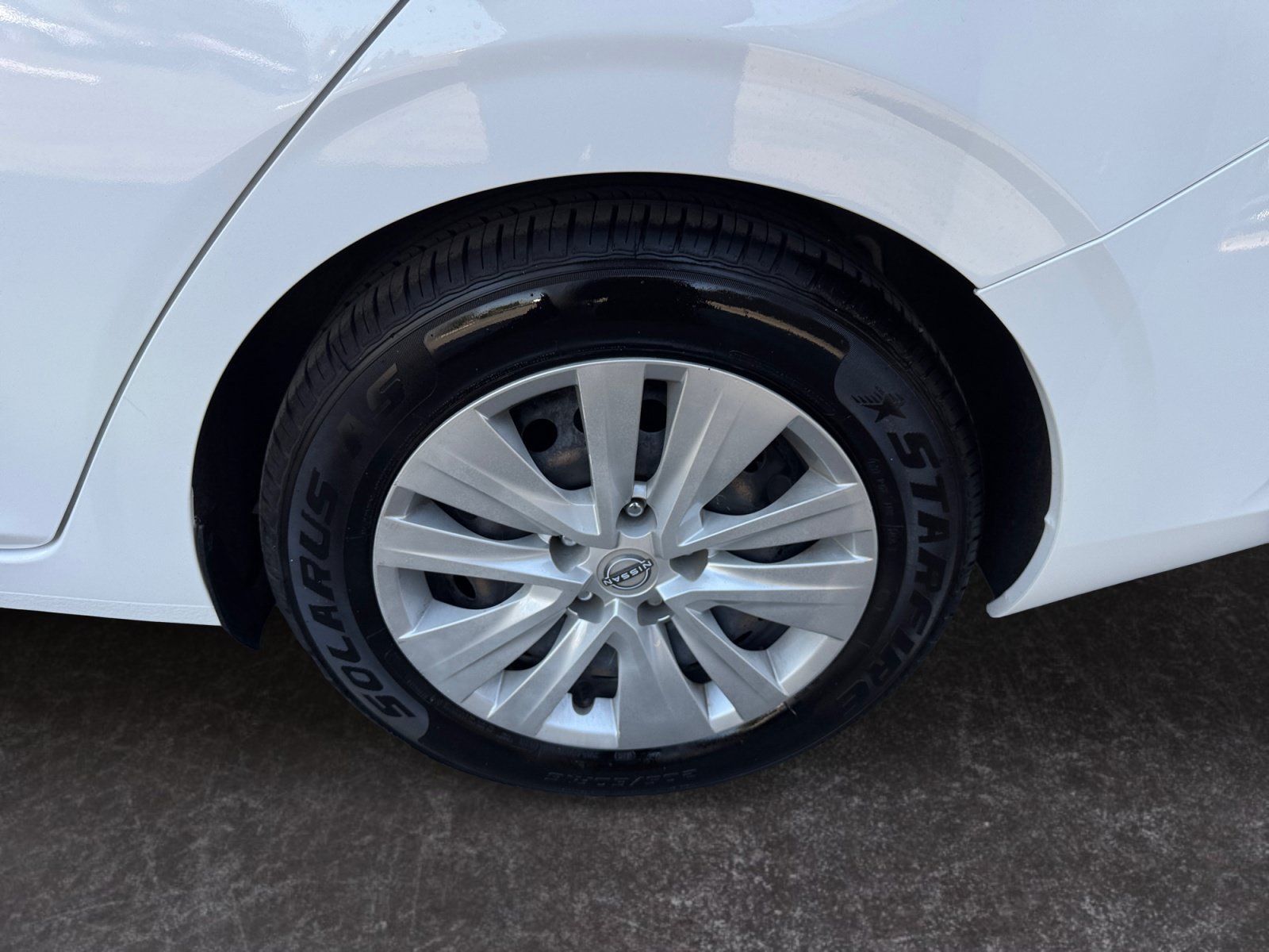 Used 2024 Nissan Sentra S FWD image 14