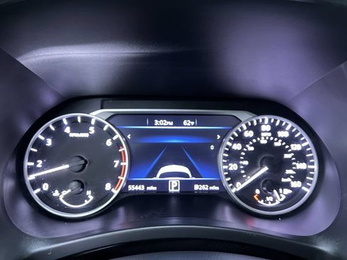 Used 2024 Nissan Sentra SV FWD image 20