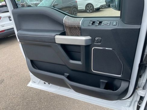 Used 2019 Ford F250 Lariat w/ Lariat Ultimate Package AWD/4WD image 50