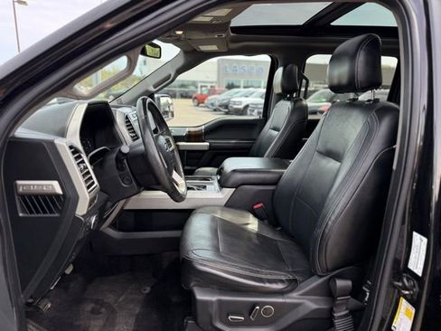 Used 2015 Ford F150 Lariat w/ Equipment Group 502A Luxury AWD/4WD image 12