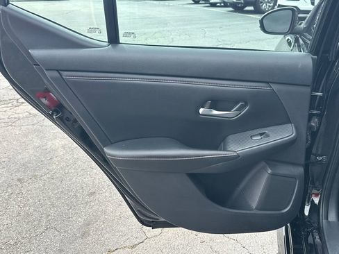 Used 2022 Nissan Sentra SR w/ Midnight Edition FWD image 22