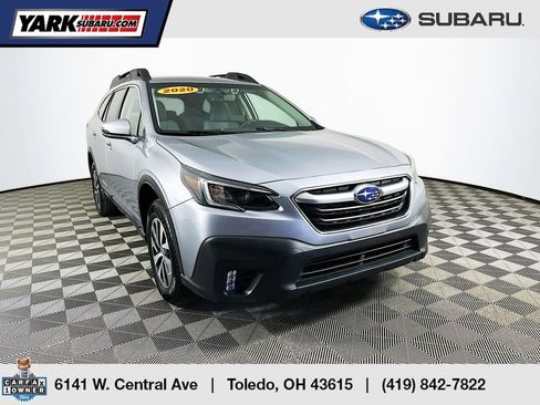 Used 2020 Subaru Outback Premium image 1