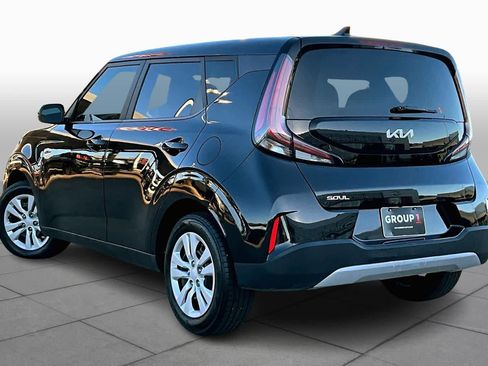 Used 2023 Kia Soul LX image 11