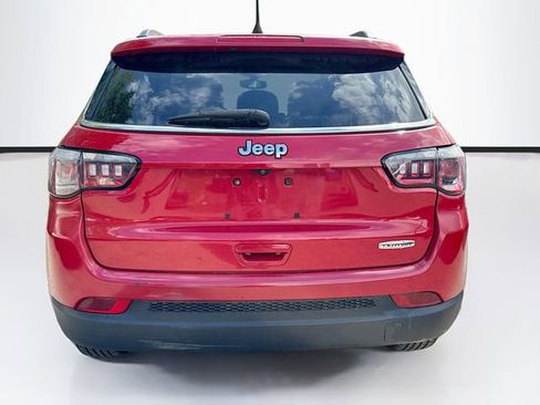 Used 2019 Jeep Compass Latitude image 6
