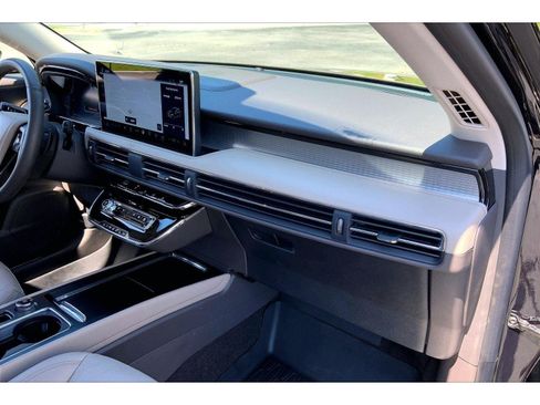 Used 2023 Lincoln Corsair AWD w/ Equipment Group 101A image 14