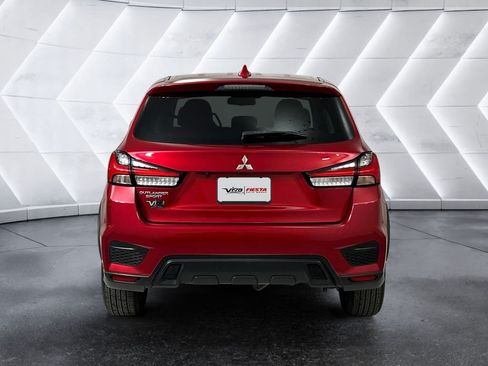Used 2022 Mitsubishi Outlander Sport ES FWD image 5