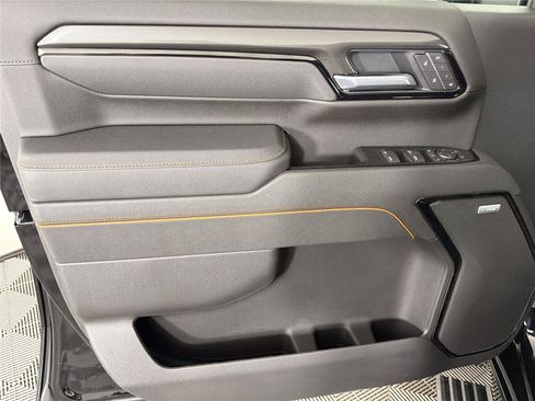 New 2026 GMC Sierra 2500 AT4 w/ AT4 Premium Plus Package AWD/4WD image 8