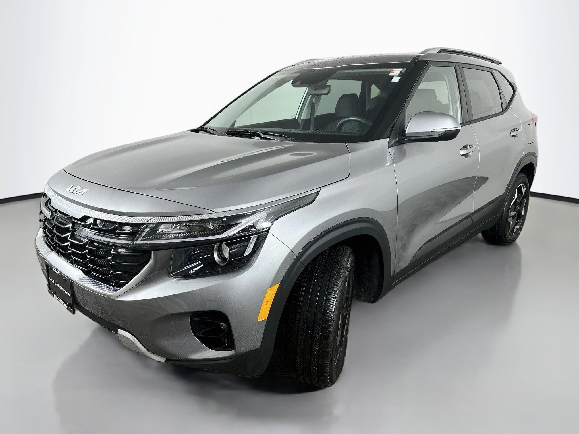 Certified 2026 Kia Seltos S FWD image 3