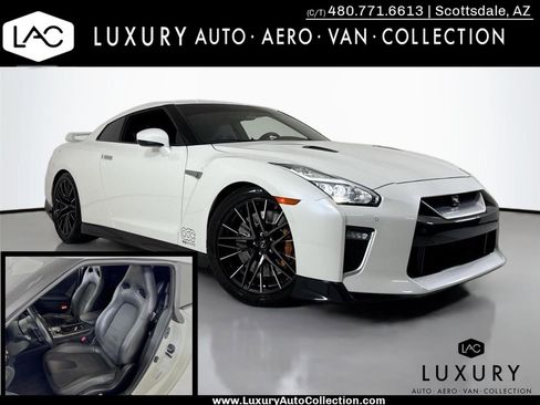 Used 2020 Nissan GT-R Premium AWD/4WD image 1
