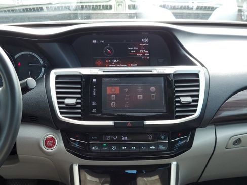 Used 2016 Honda Accord EX-L image 13