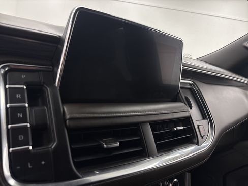 Used 2023 GMC Yukon SLT RWD image 14