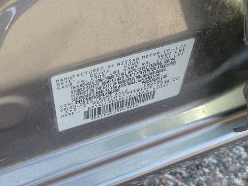 Used 2021 Nissan Versa SV FWD image 30