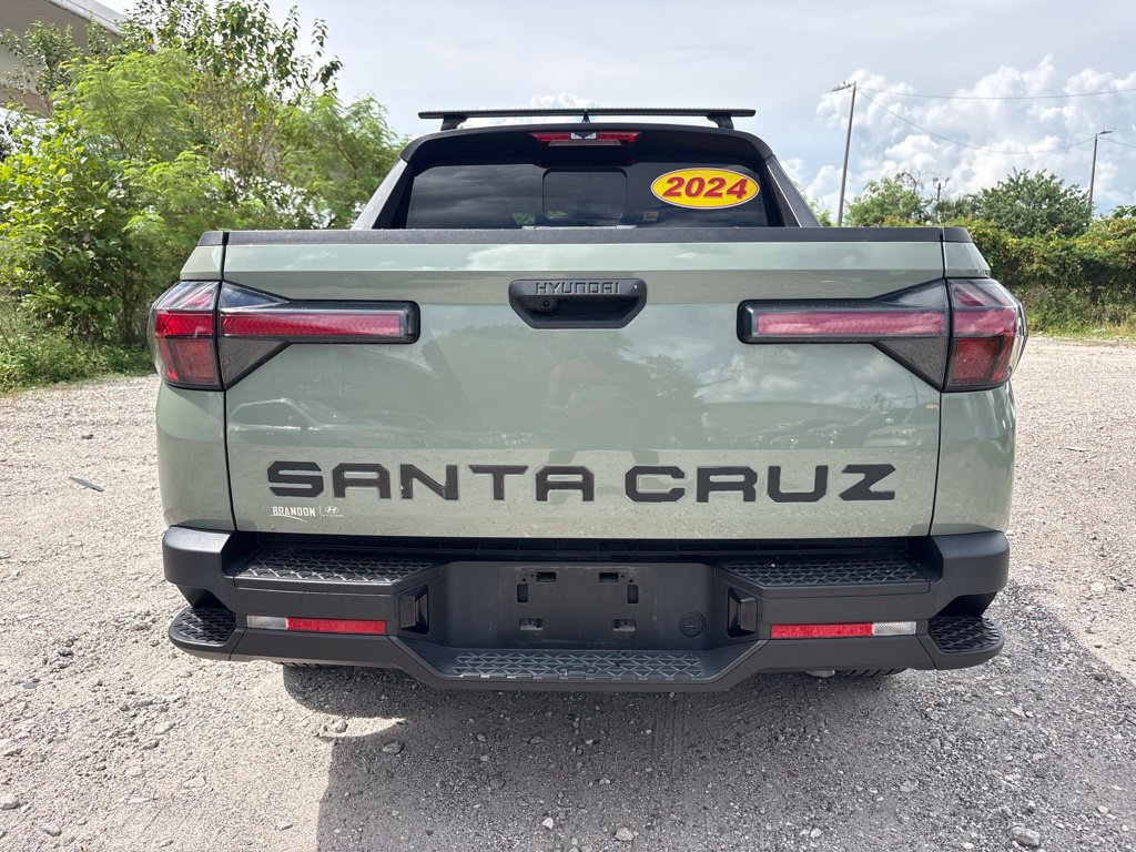 Used 2024 Hyundai Santa Cruz SEL w/ Activity Package FWD image 4